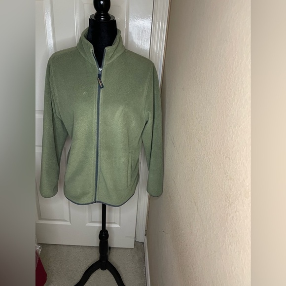 Woolrich Jackets & Blazers - Vintage Woolrich size Medium Women’s Green Fleece Full Zip Jacket…‌
